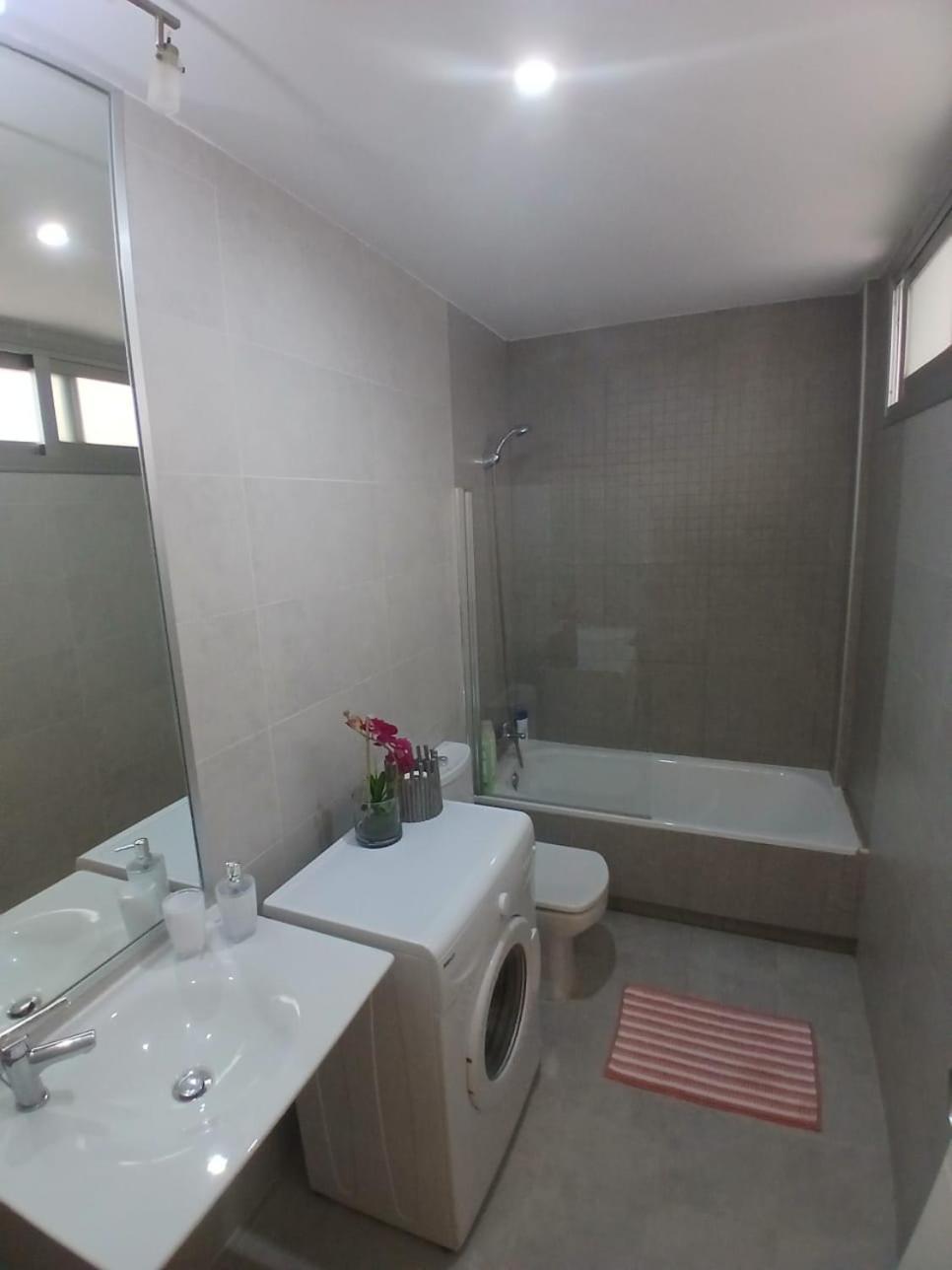 Apartamento Bernier Málaga Extérieur photo